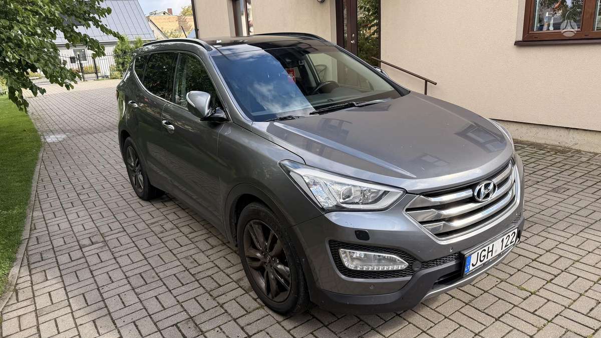 Hyundai Santa 2014 — вигляд ззаду