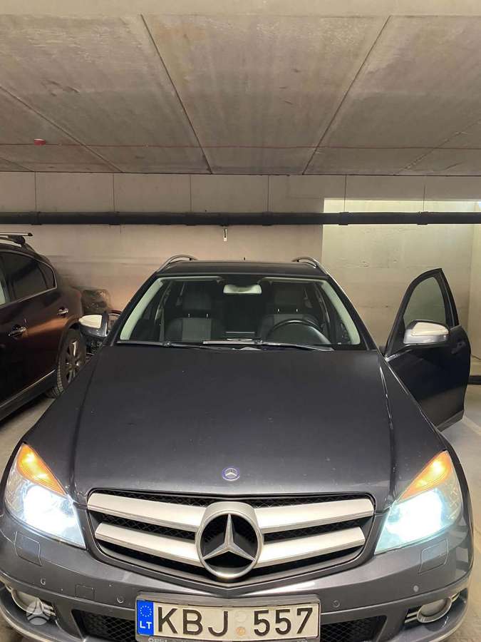 Mercedes-Benz C220 2008 — photo 16