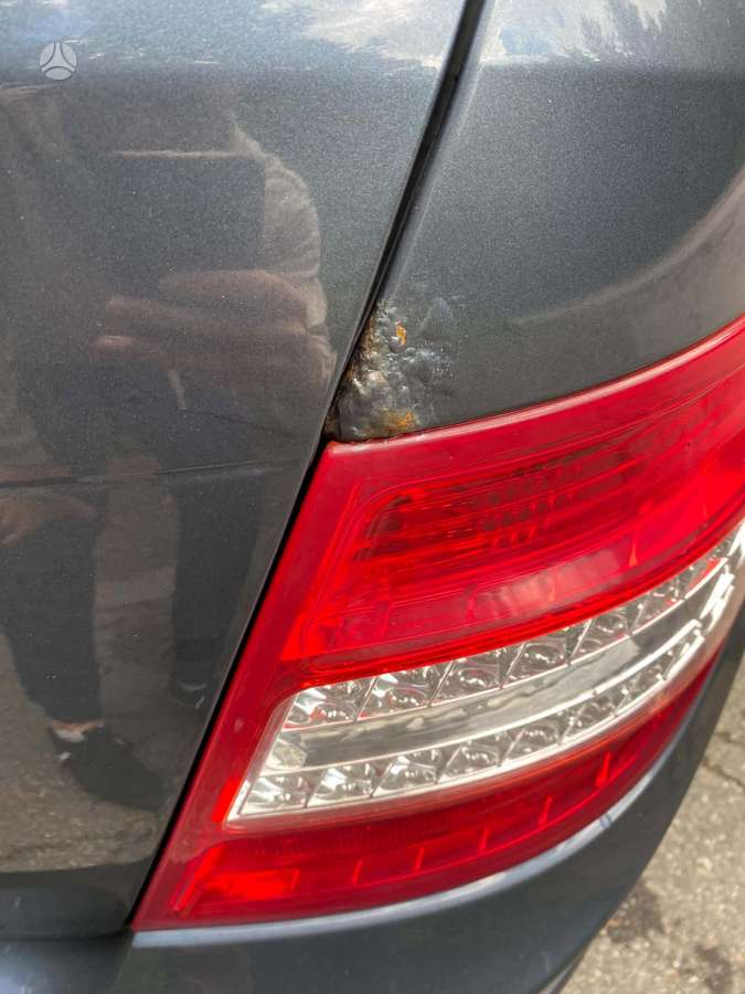 Mercedes-Benz C220 2008 — photo 23