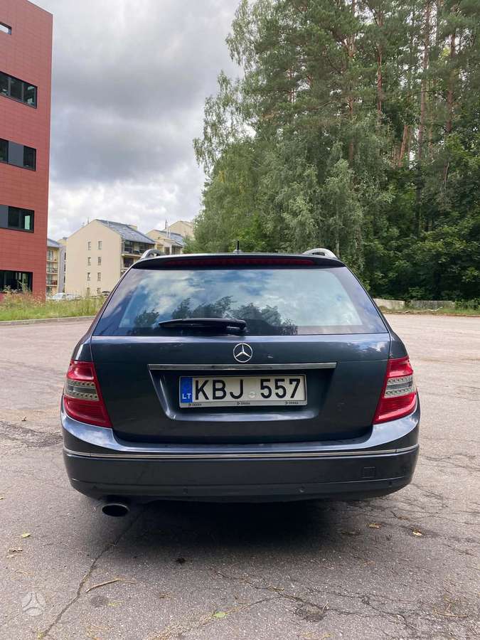 Mercedes-Benz C220 2008 — photo 5