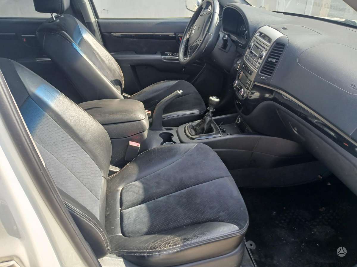 Hyundai Santa 2009 — photo 6