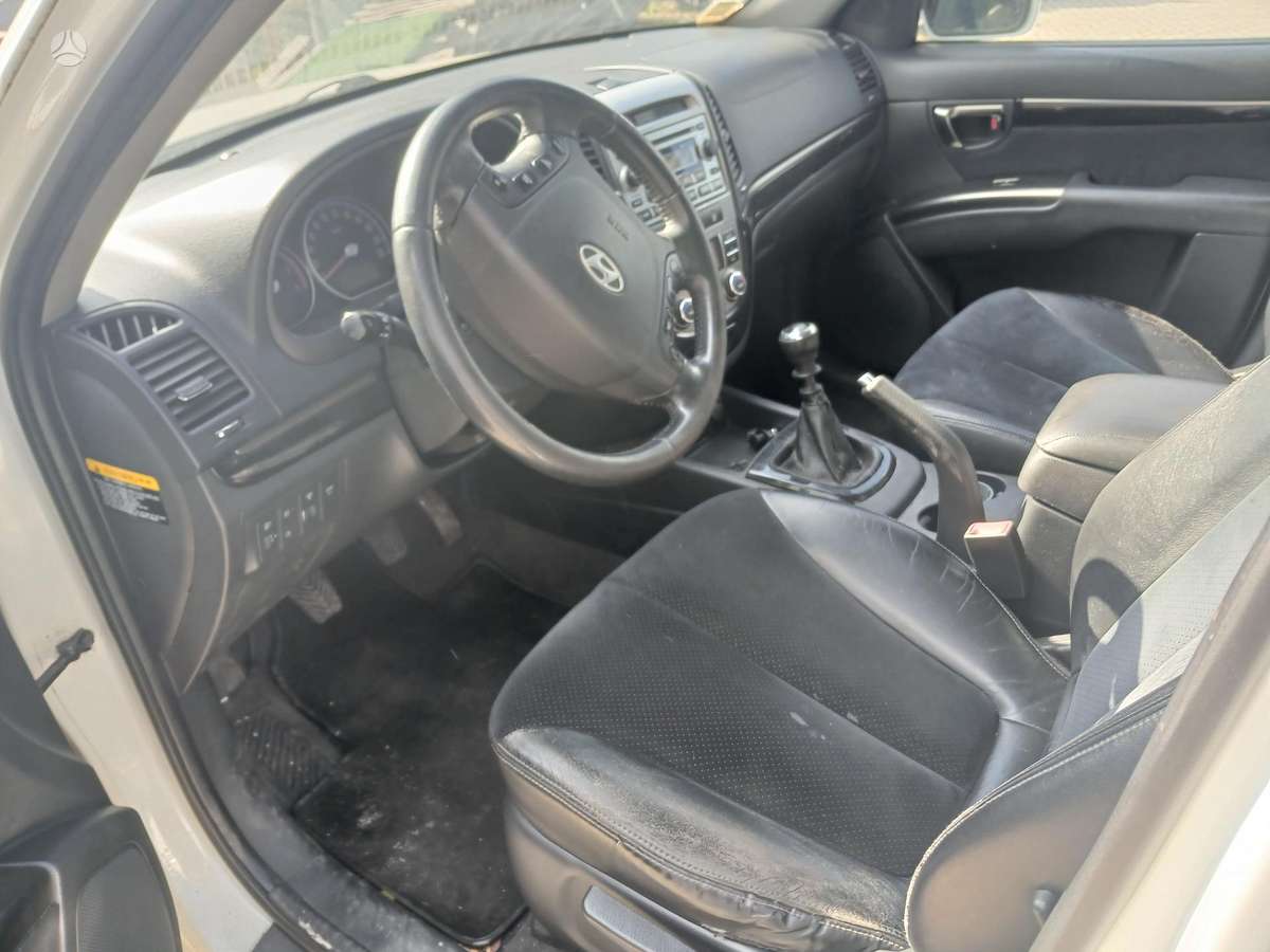Hyundai Santa 2009 — photo 7