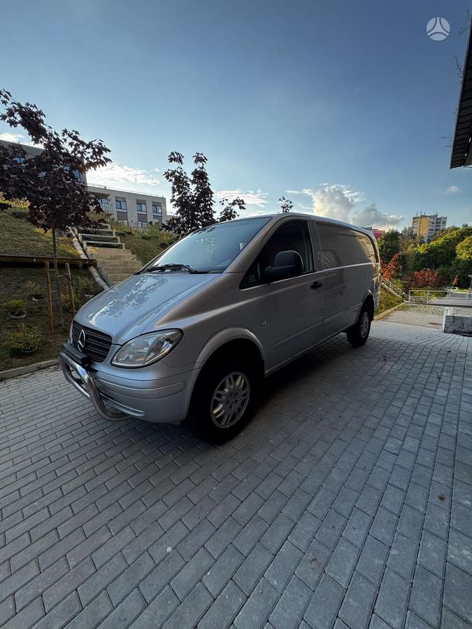 Mercedes-Benz Vito 2007 — rear view