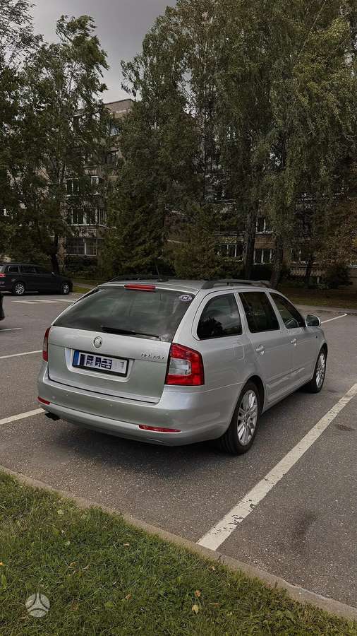 Skoda Octavia 2009 — interior