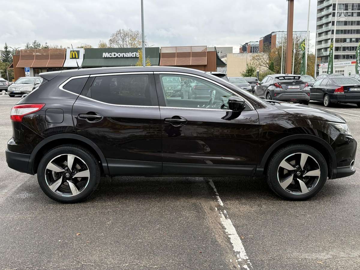 Nissan Qashqai 2015 — engine 1197 cm³, 116 HP (85kW)