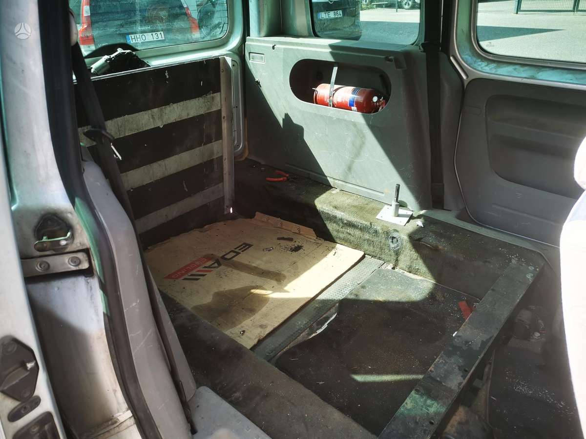 Volkswagen Caddy 2004 — двигун 1900 cm³, 105 HP (77kW)