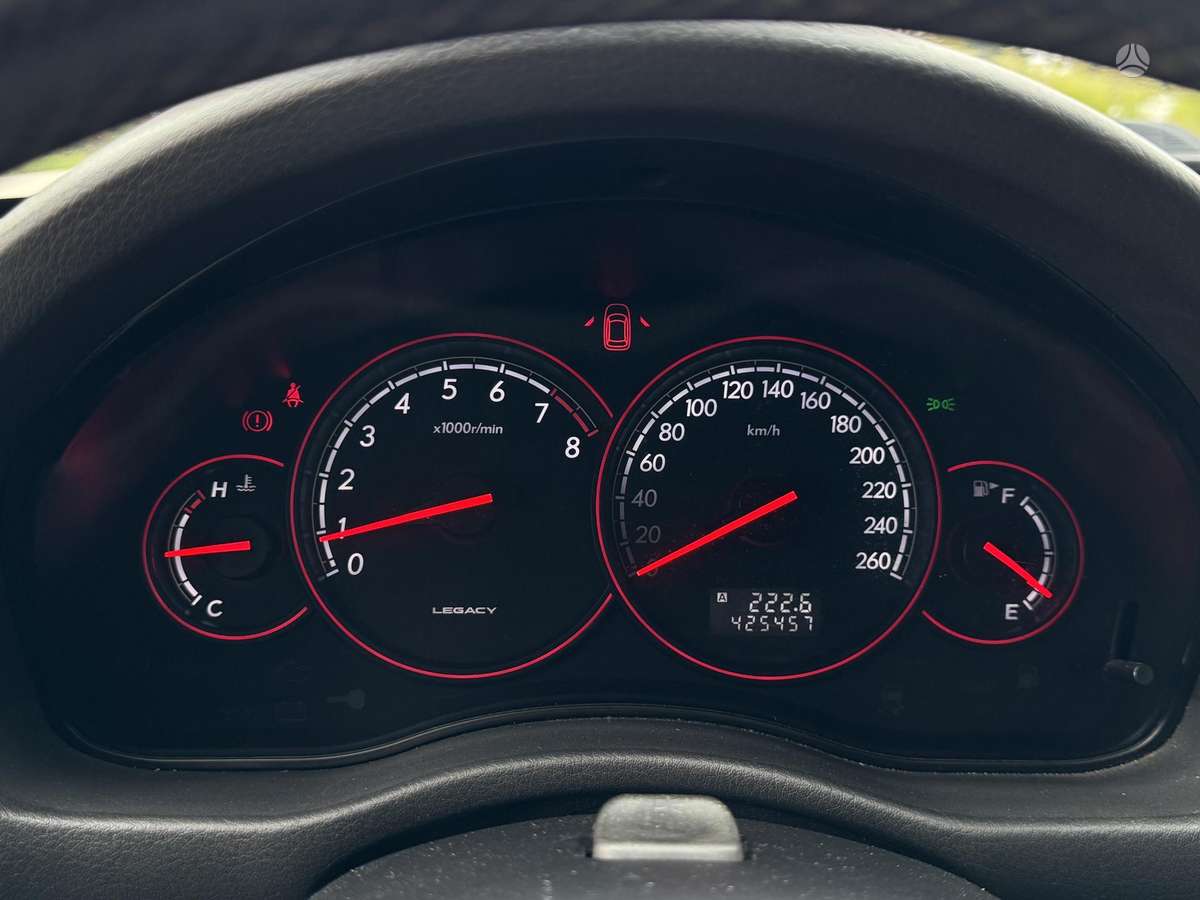 Subaru Legacy 2005 — photo 16