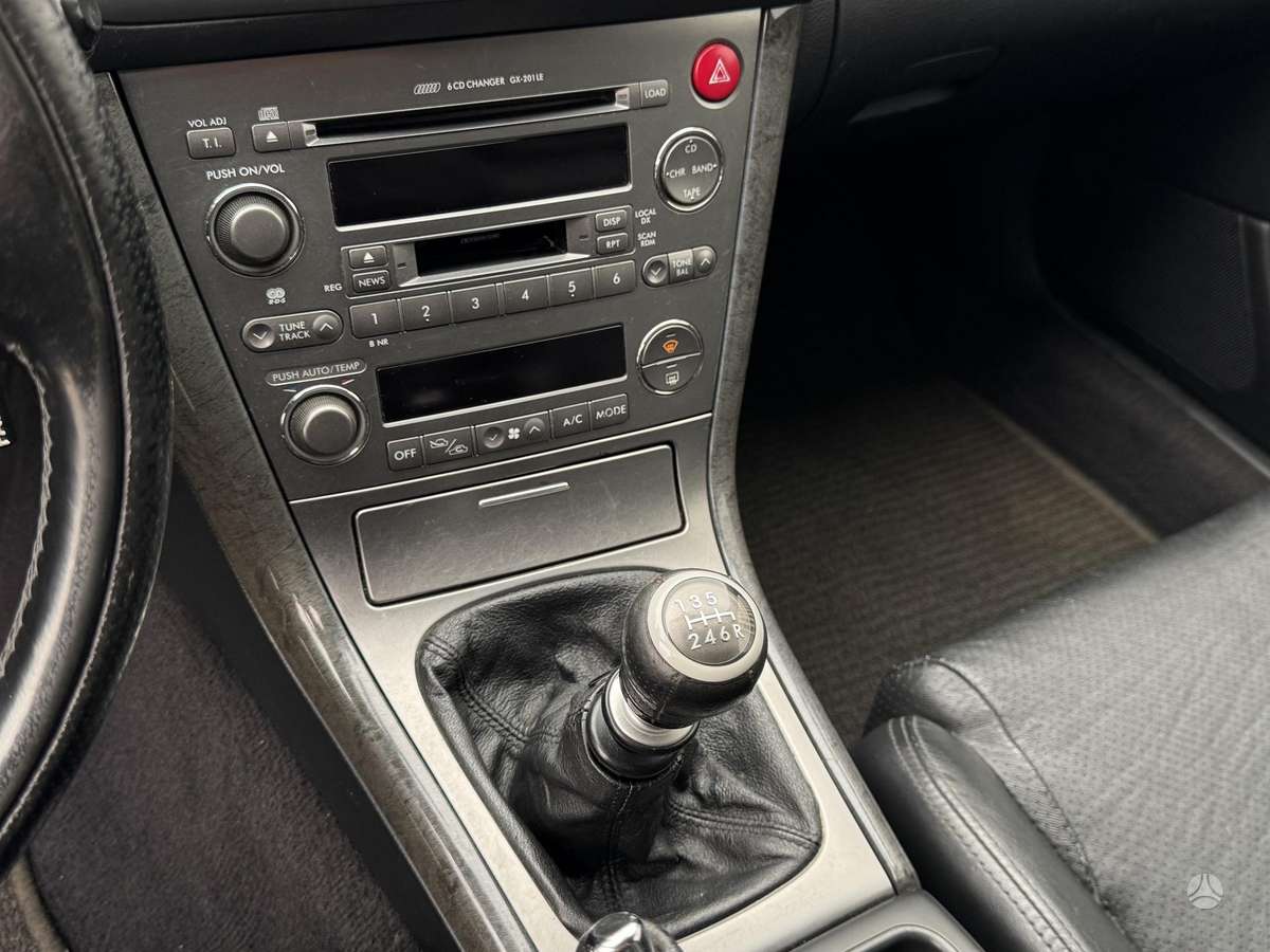 Subaru Legacy 2005 — photo 22