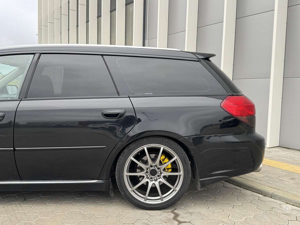 Subaru Legacy 2005 — engine 3000 cm³, 245 HP (180kW)