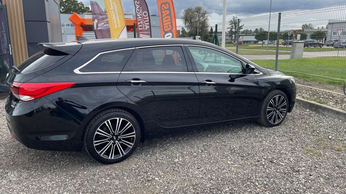Hyundai i40 2015 — photo 11