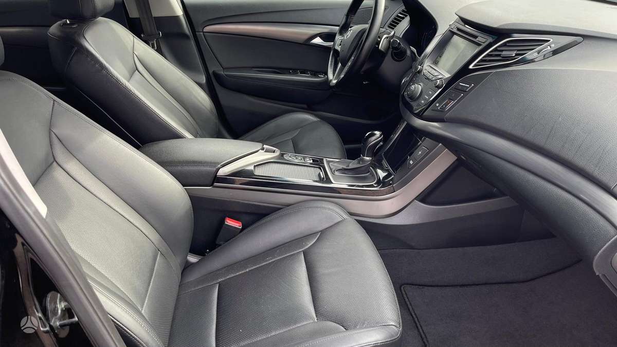 Hyundai i40 2015 — photo 17