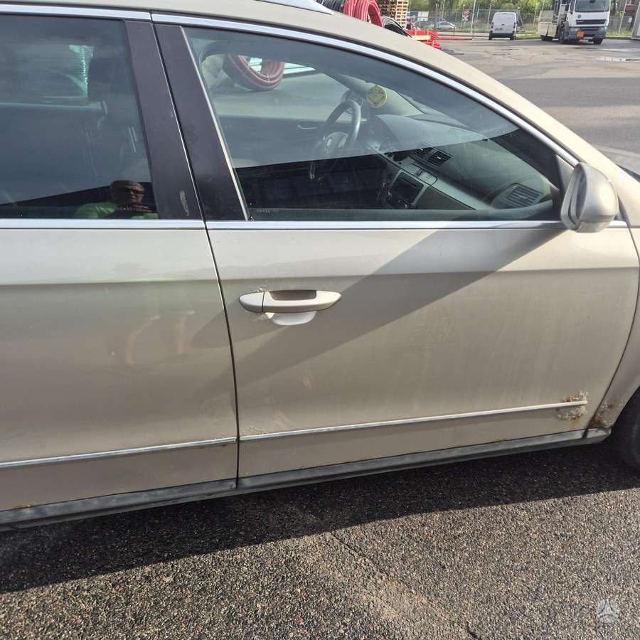 Volkswagen Passat 2006 — photo 9