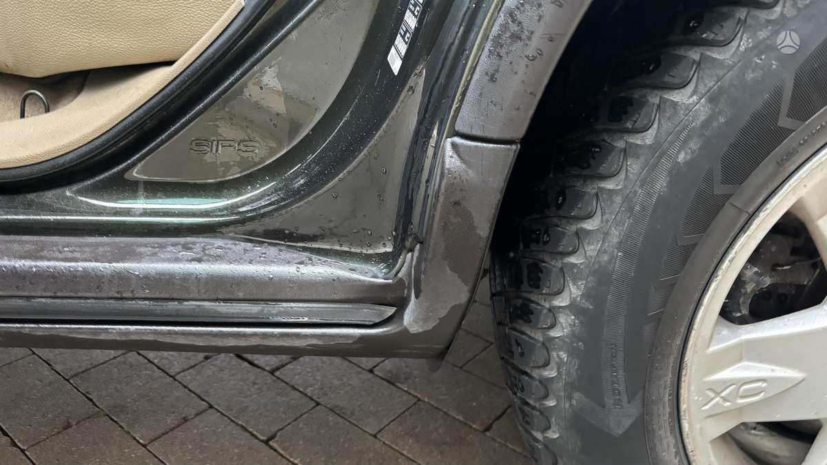 Volvo XC70 2005 — photo 15
