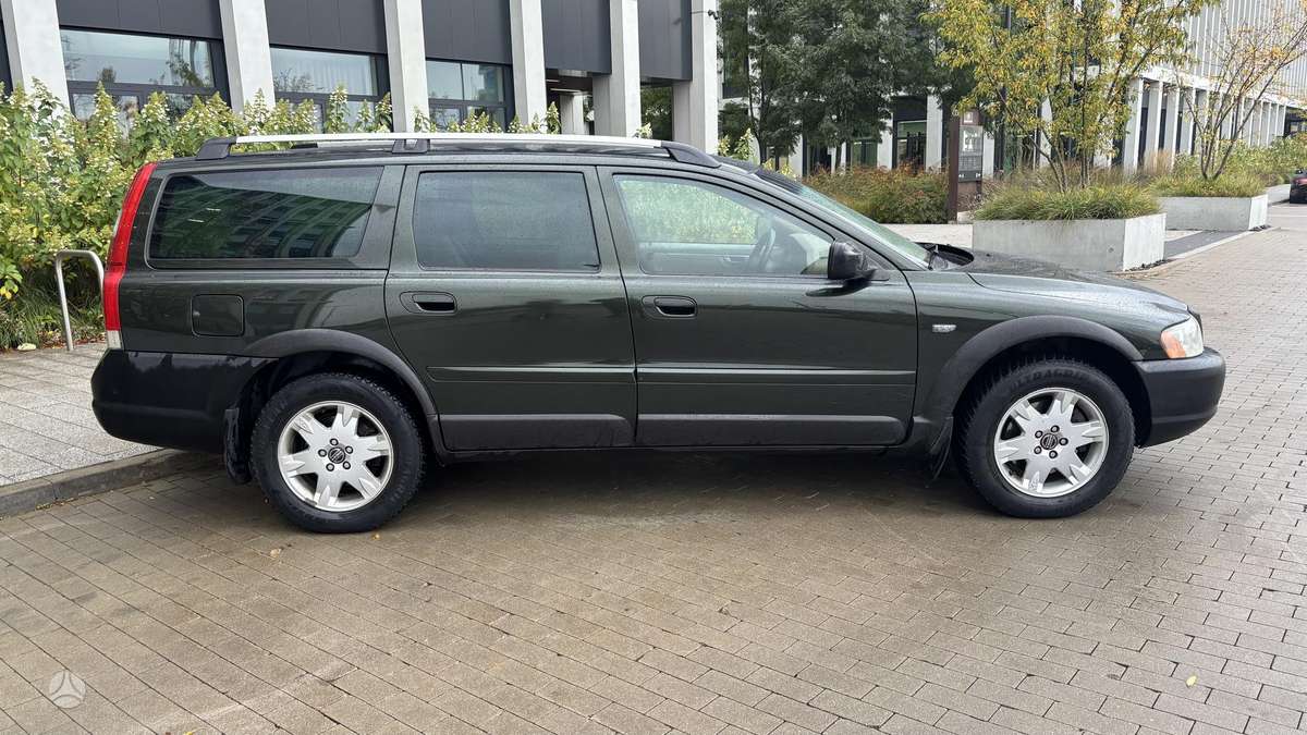 Volvo XC70 2005 — engine 2401 cm³, 163 HP (120kW)