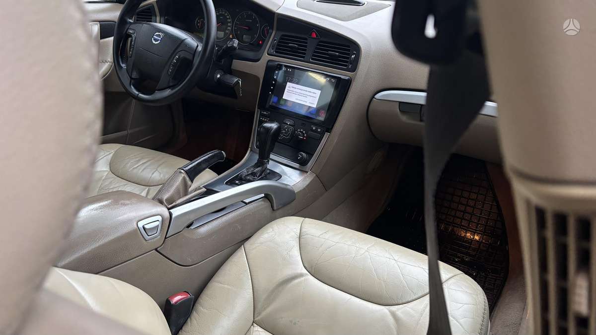 Volvo XC70 2005 — photo 8
