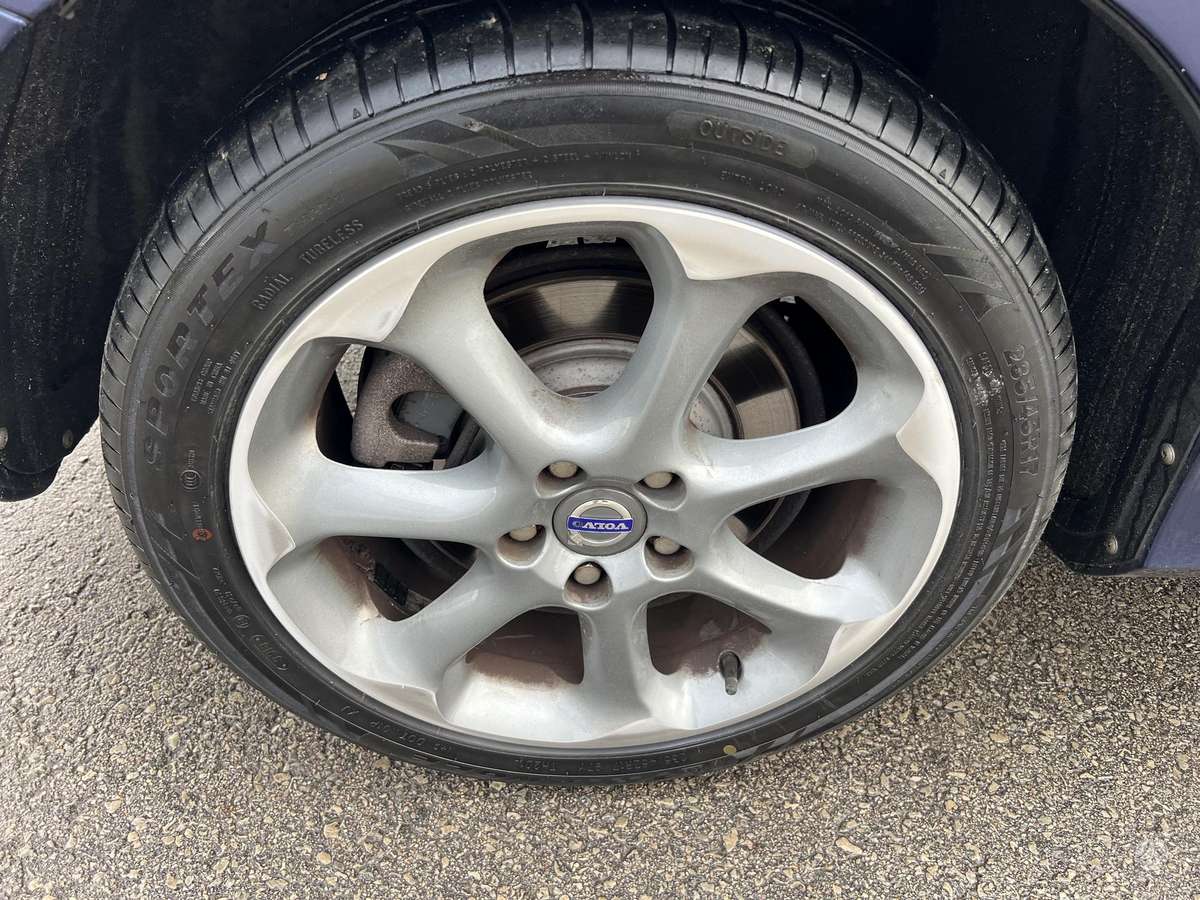 Volvo V60 2012 — photo 28
