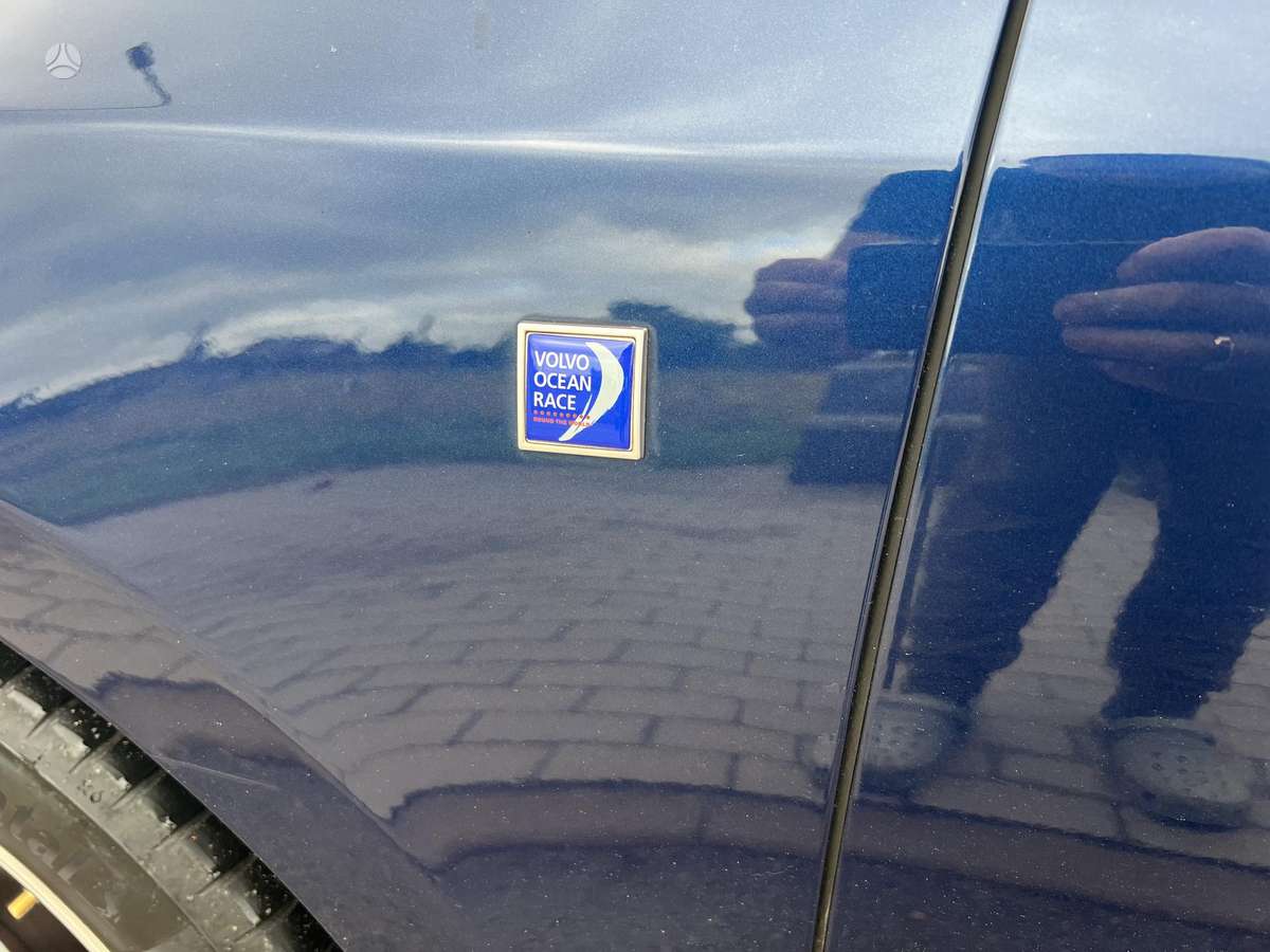 Volvo V60 2012 — photo 37