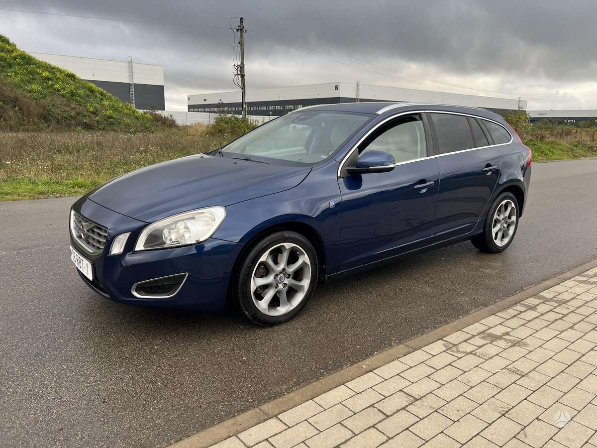 Volvo V60 2012 — photo 5