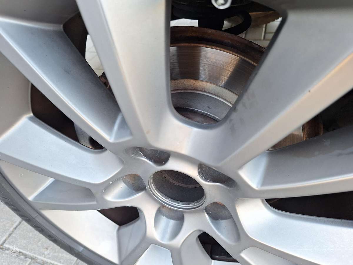 Opel Zafira 2011 — photo 25