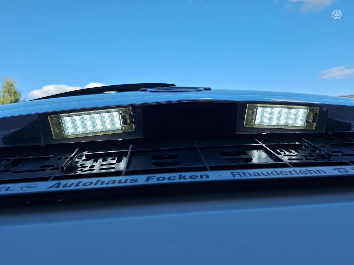Opel Zafira 2011 — photo 26