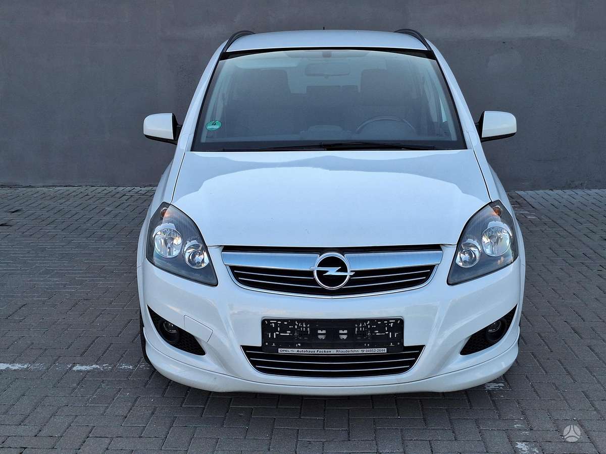 Opel Zafira 2011 — photo 7