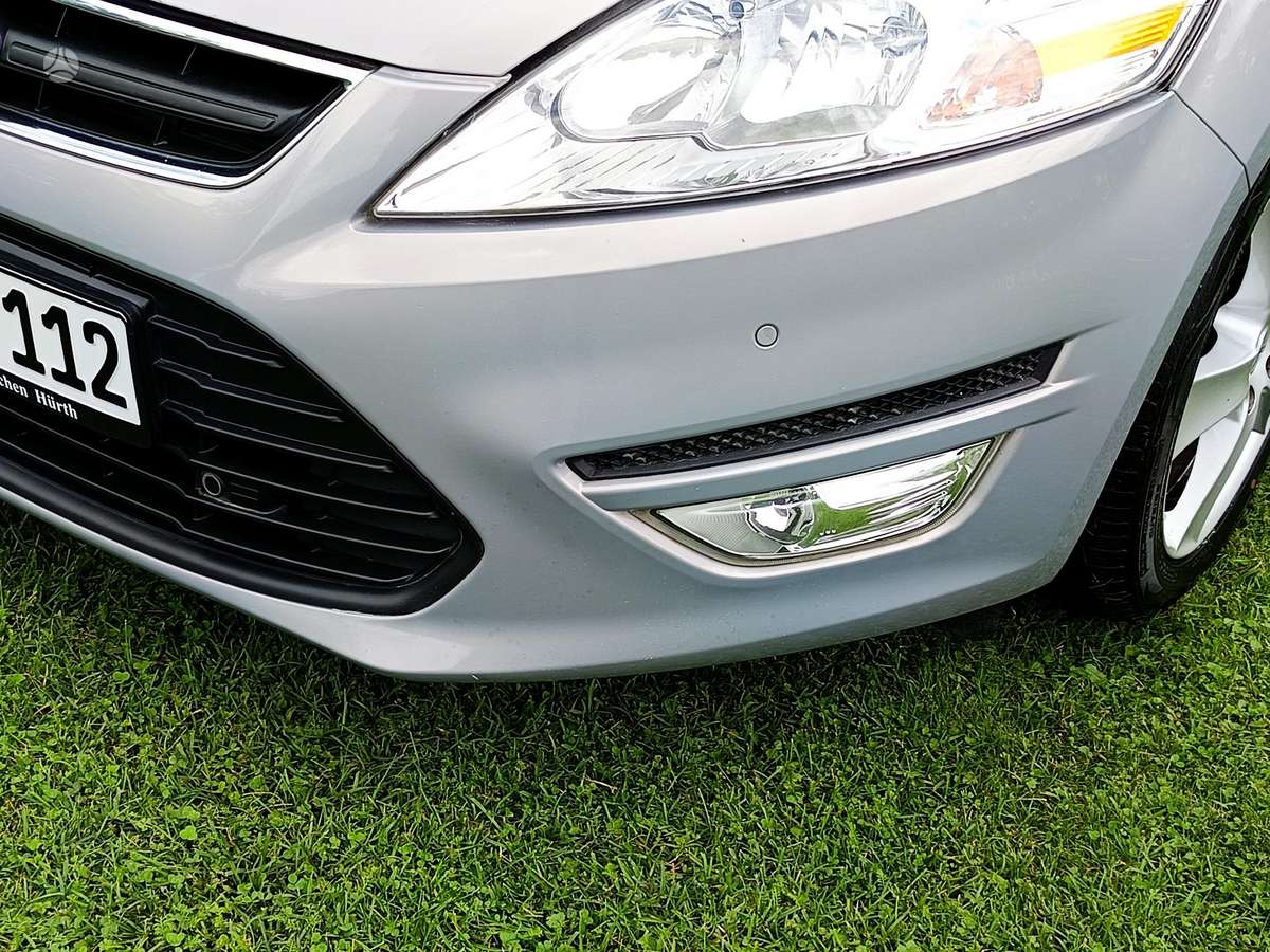 Ford Mondeo 2013 — photo 19