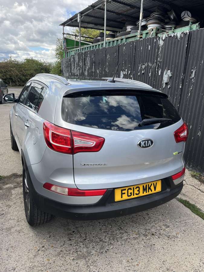 Kia Sportage 2013 — вигляд ззаду