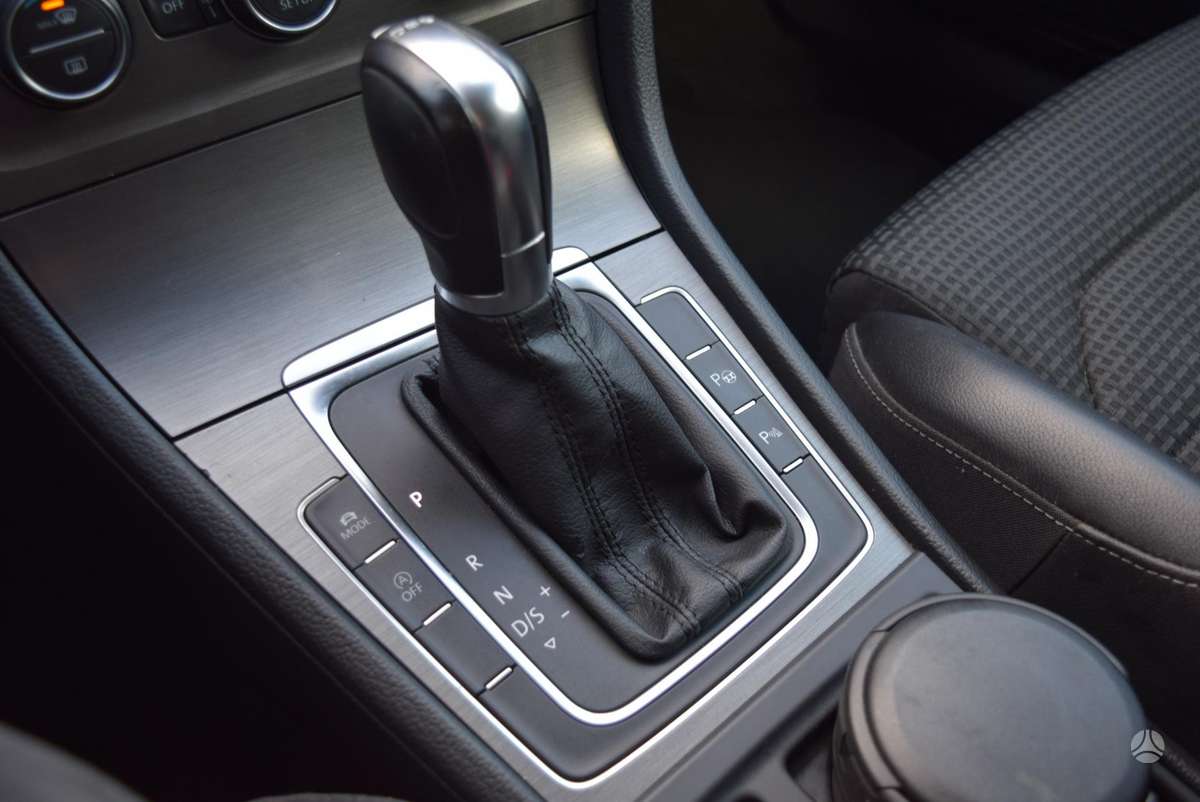 Volkswagen Golf 2013 — photo 17