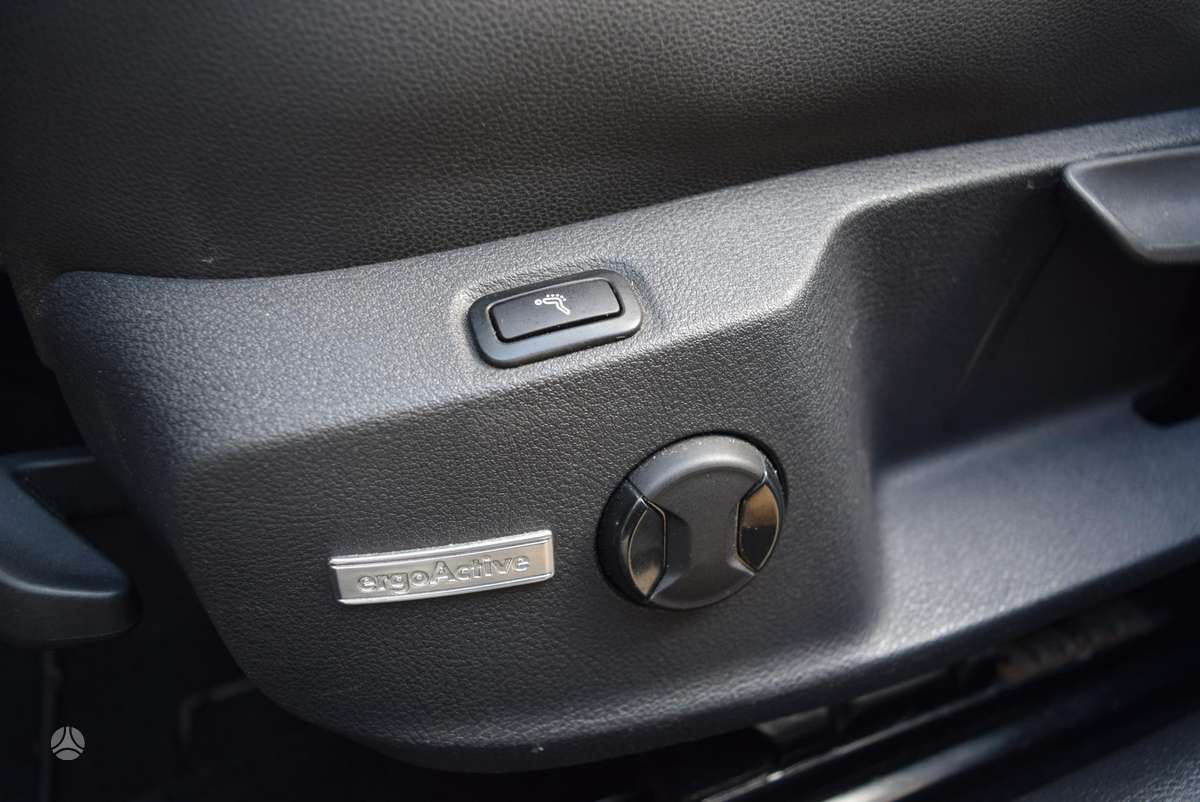 Volkswagen Golf 2013 — photo 21