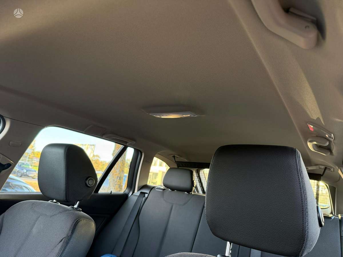 BMW 318 2015 — photo 19