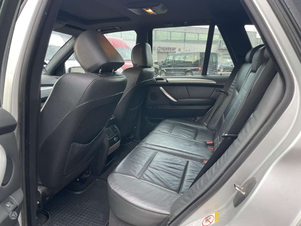 BMW X5 2004 — photo 10