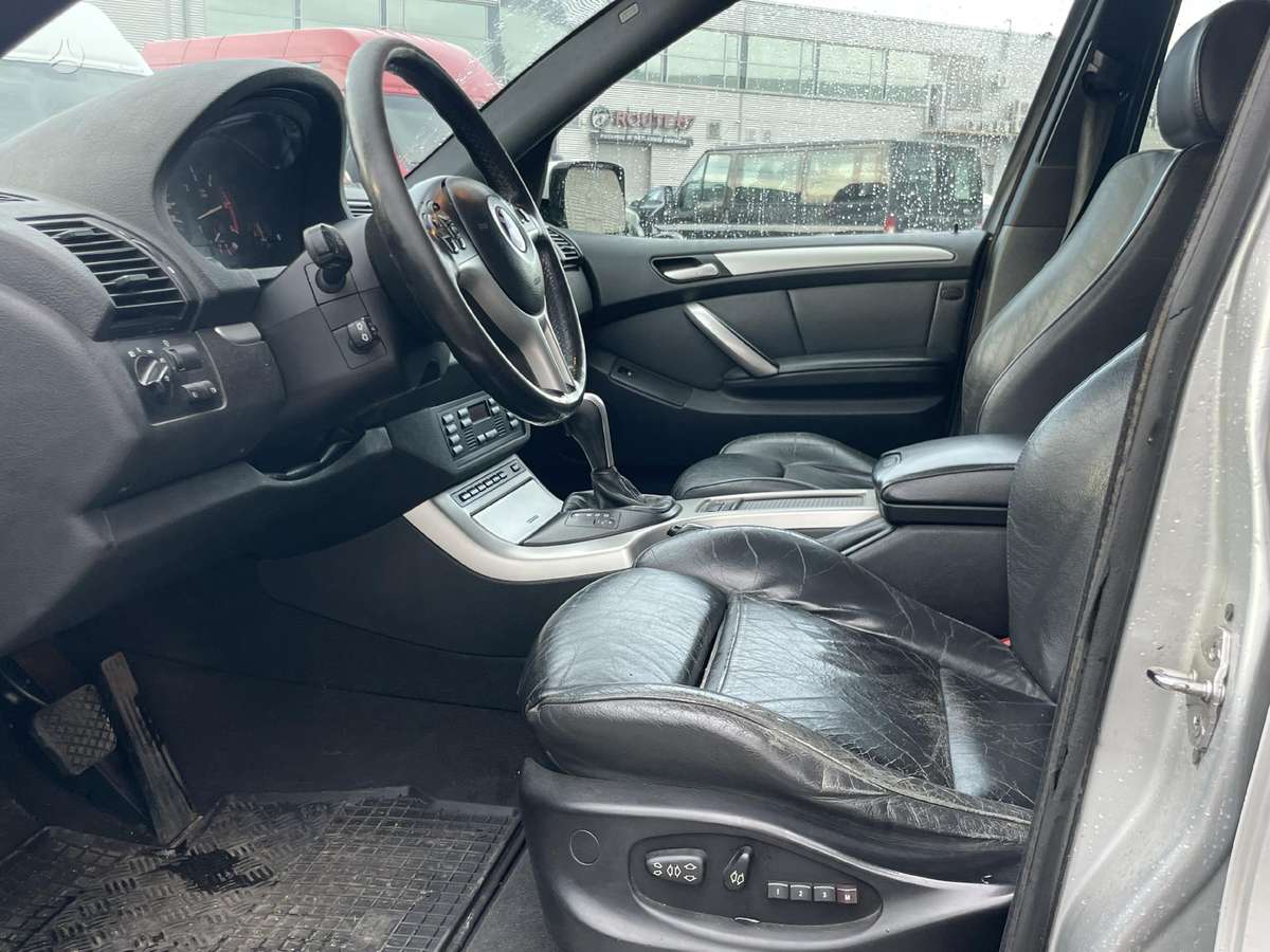 BMW X5 2004 — photo 8