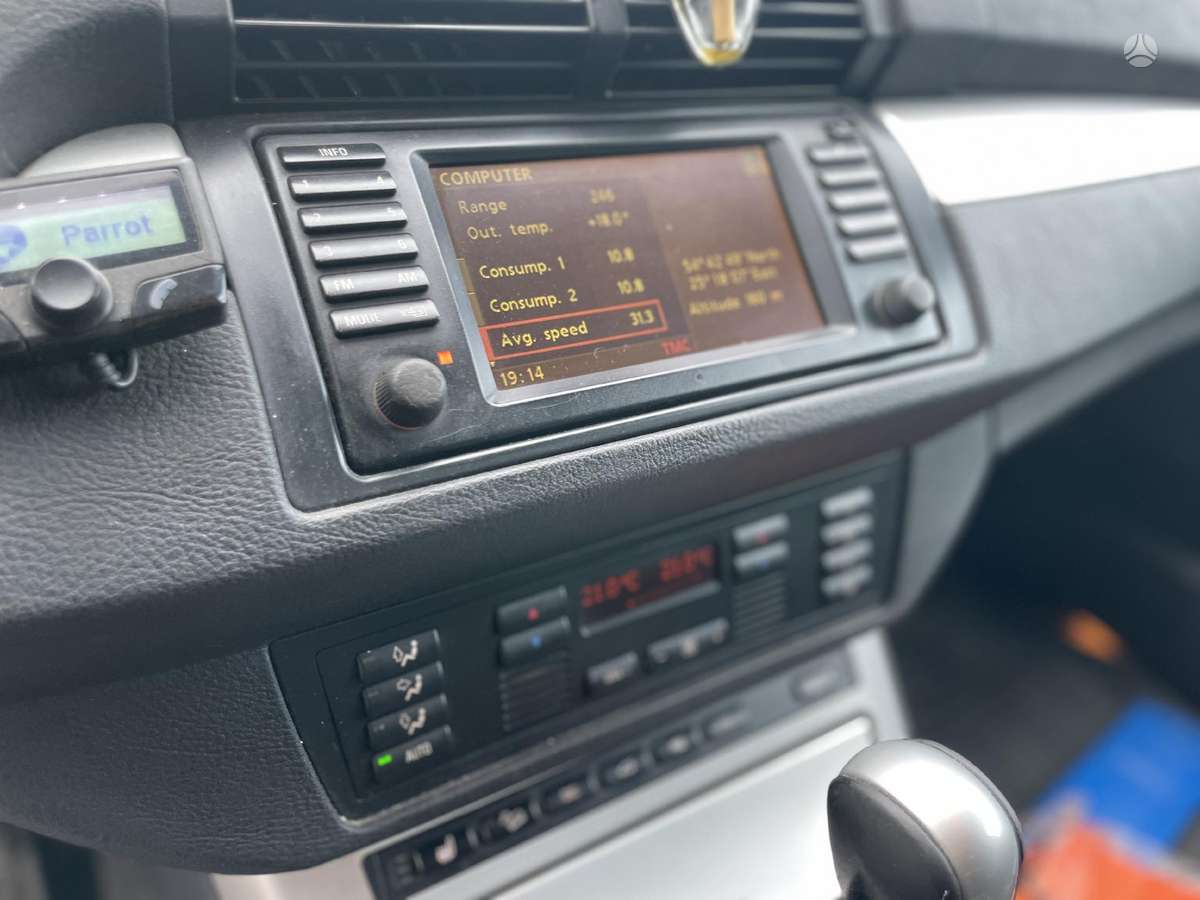 BMW X5 2004 — photo 9