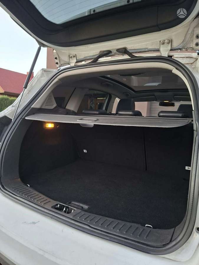 Ford Kuga 2011 — photo 10