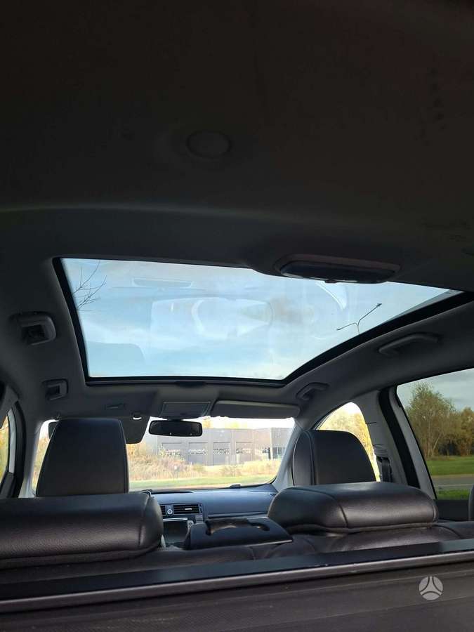 Ford Kuga 2011 — photo 13
