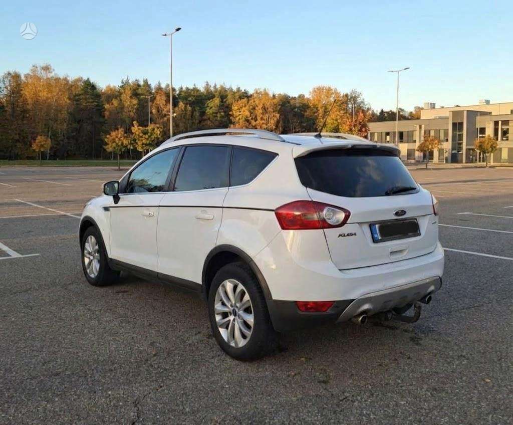 Ford Kuga 2011 — rear view