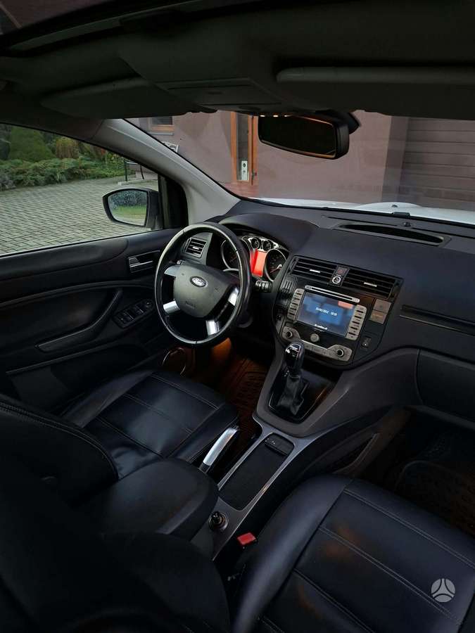 Ford Kuga 2011 — photo 7