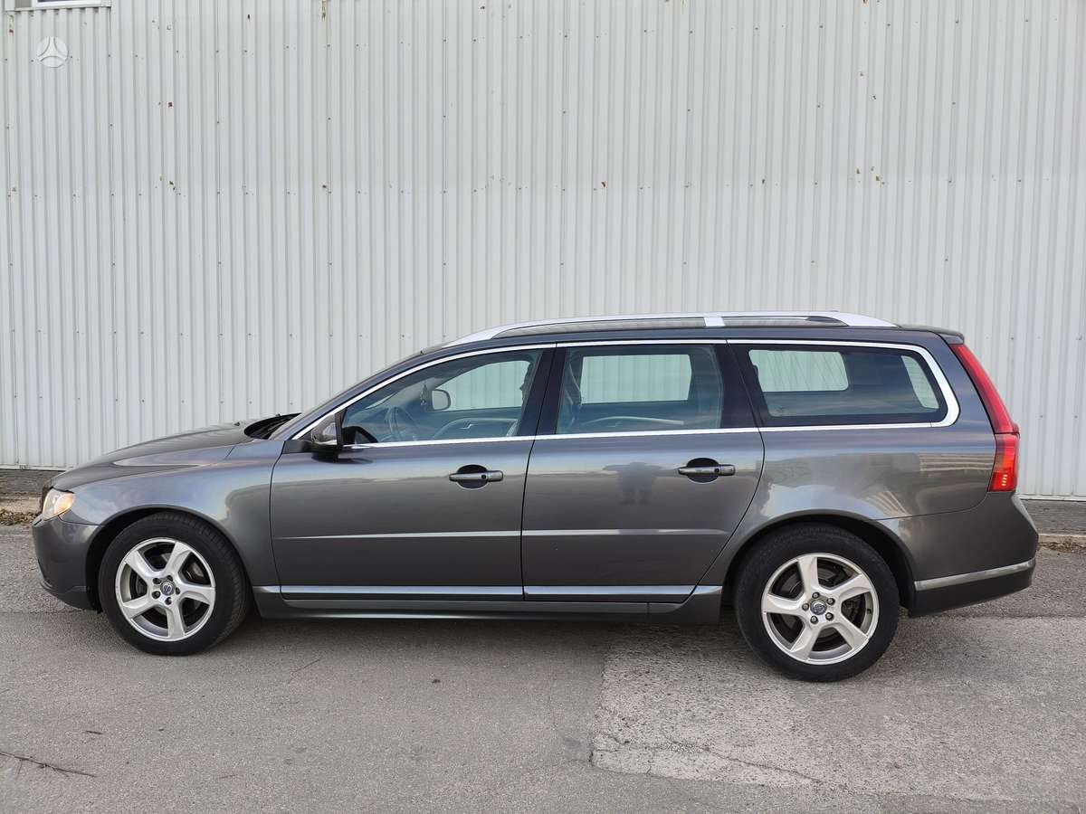 Volvo V70, 2012