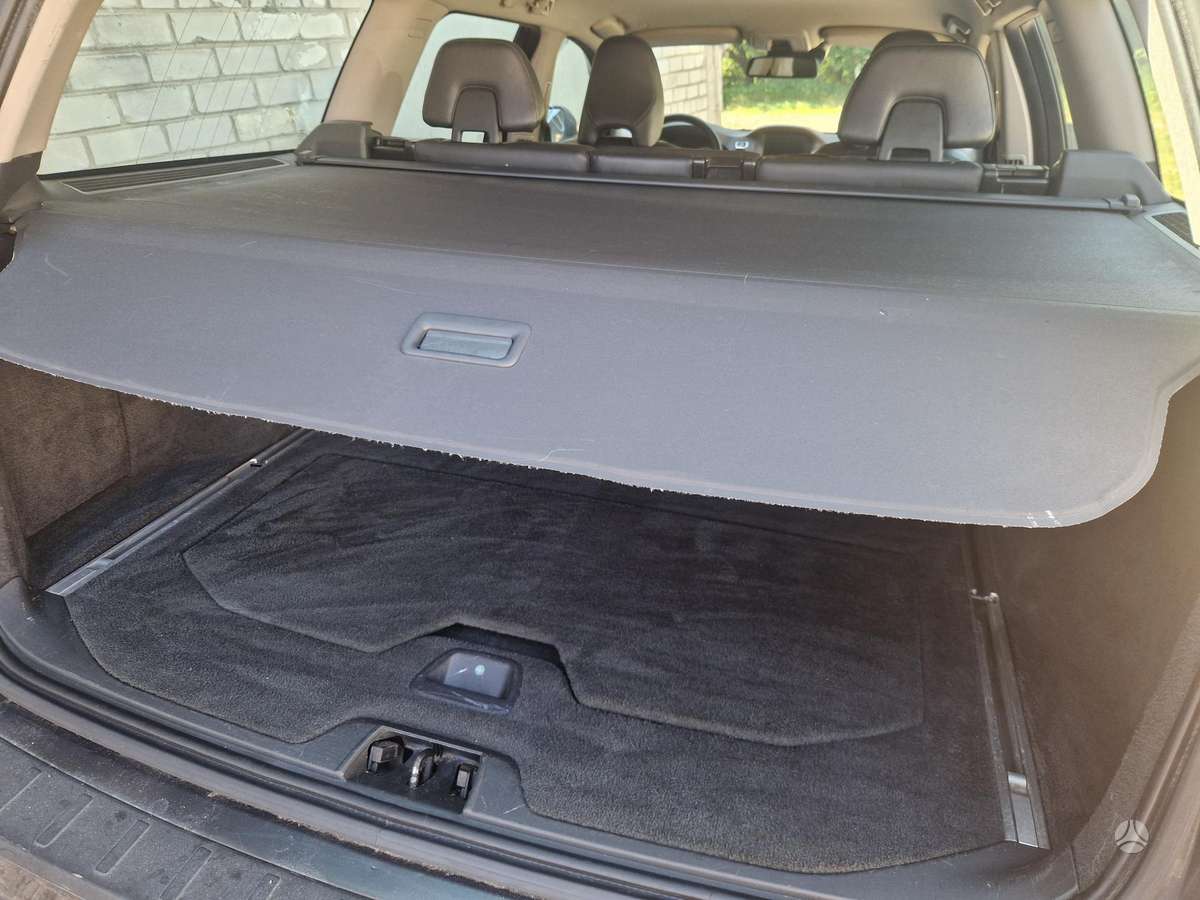 Volvo V70 2012 — photo 15