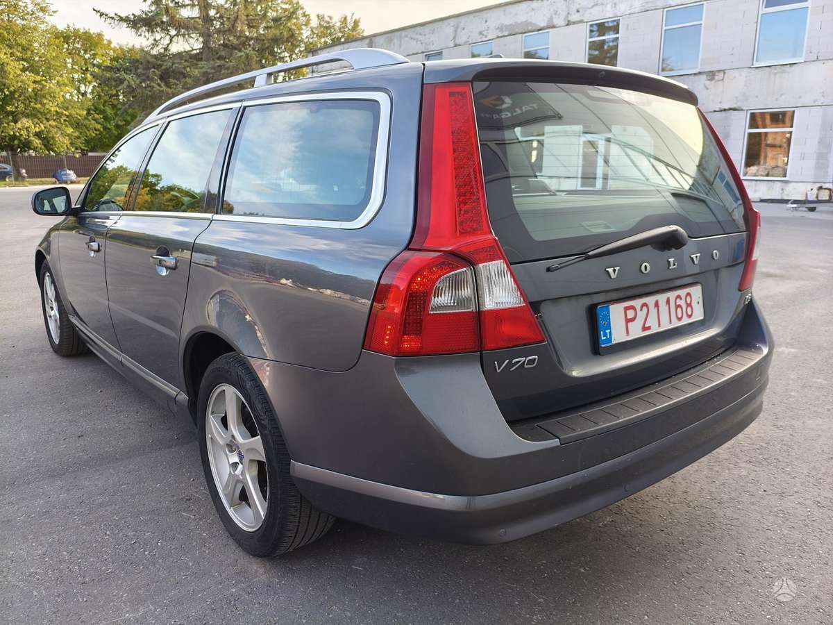 Volvo V70 2012 — photo 6