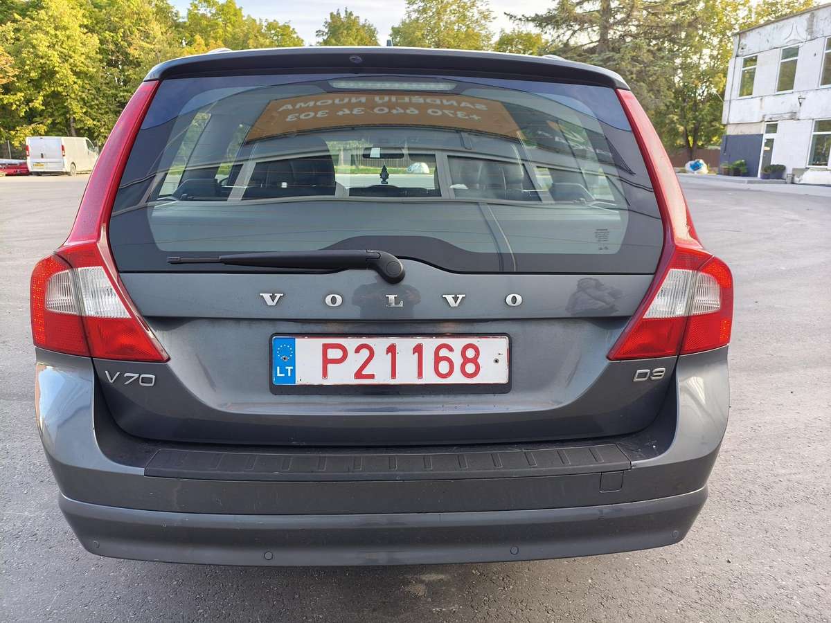 Volvo V70 2012 — photo 8