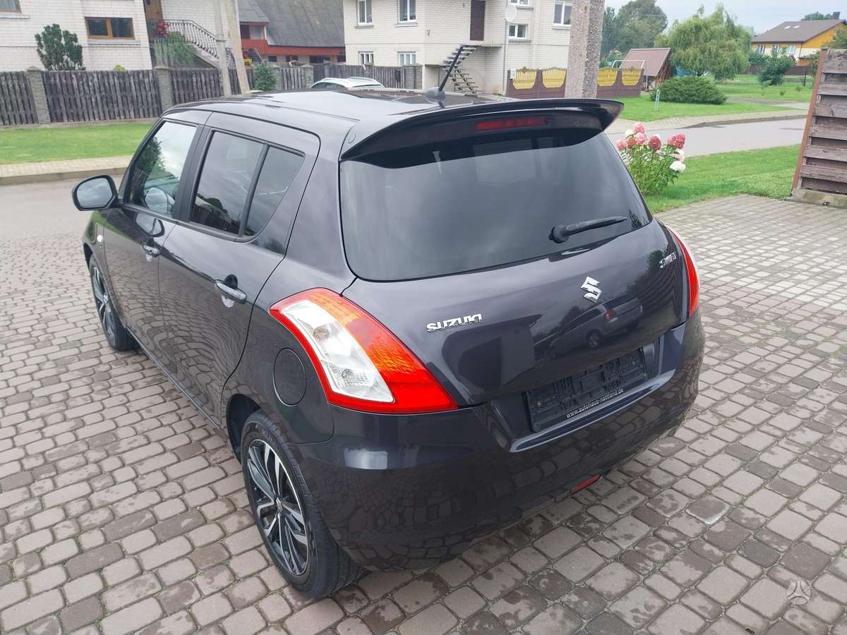 Suzuki Swift 2015 — interior