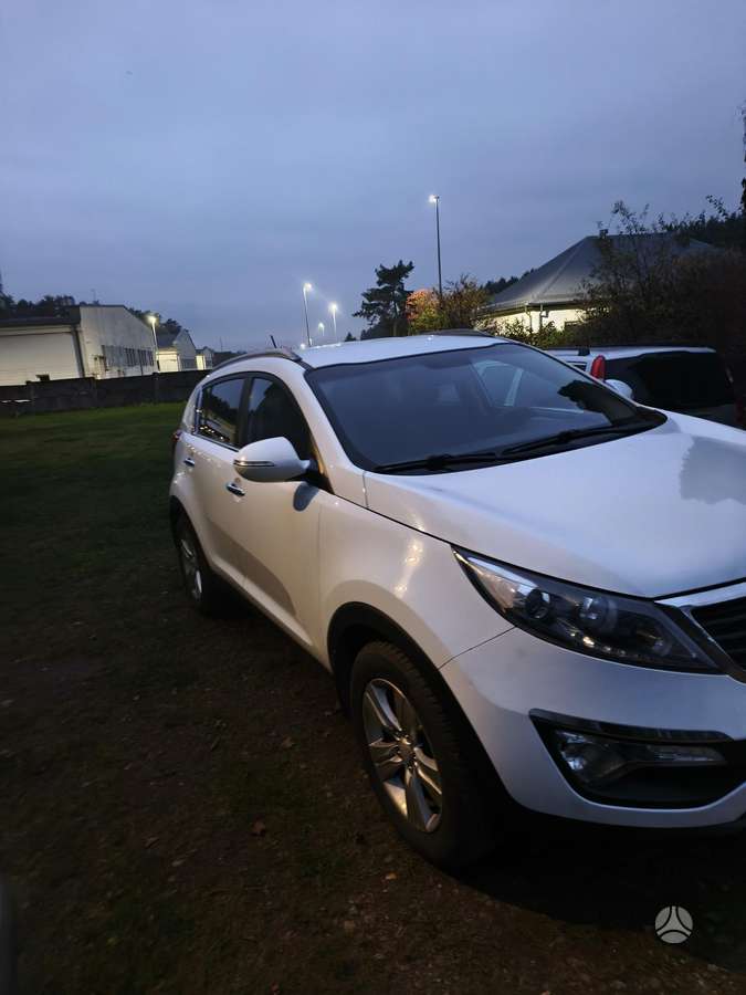 Kia Sportage 2012 — rear view