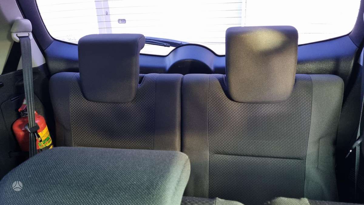 Toyota Corolla 2005 — photo 12