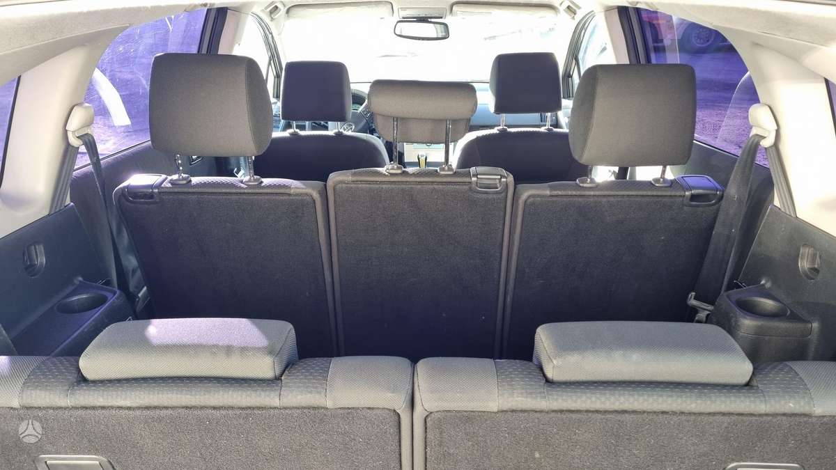 Toyota Corolla 2005 — photo 13