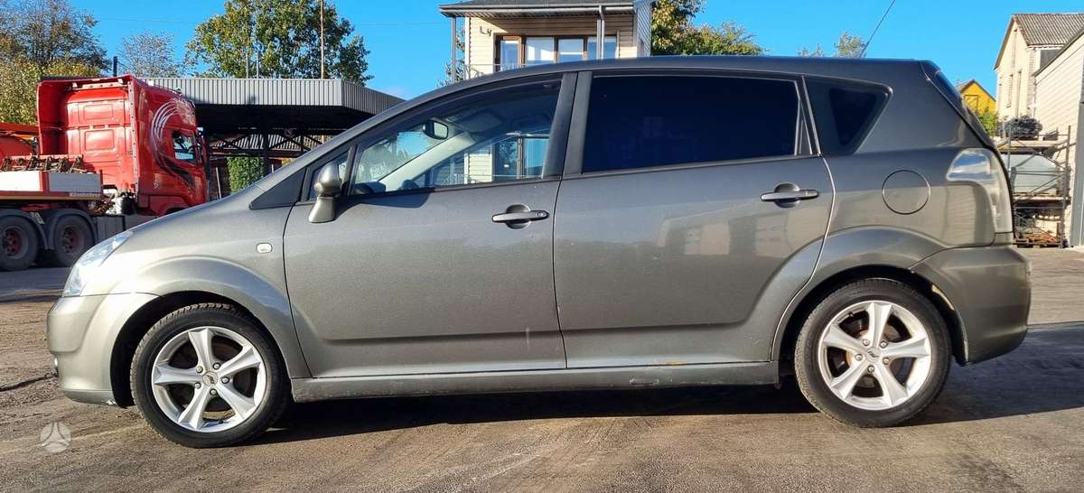 Toyota Corolla 2005 — photo 7