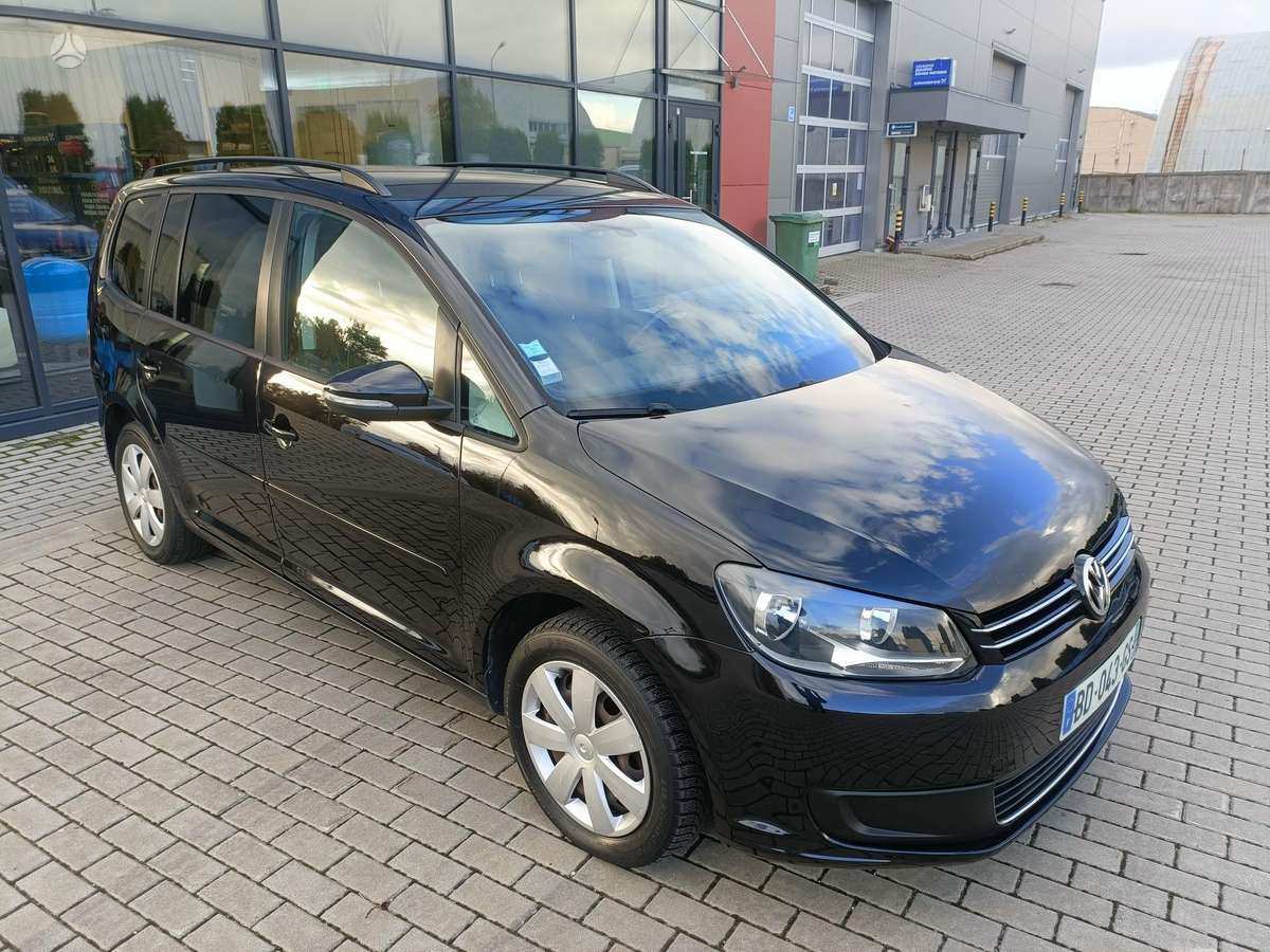 Volkswagen Touran 2010 — photo 10
