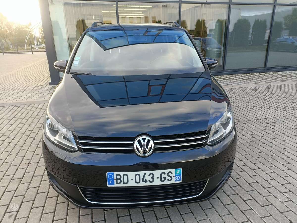 Volkswagen Touran 2010 — photo 11