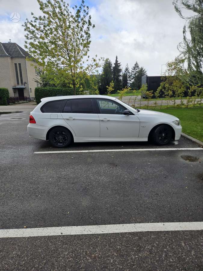 BMW 320 2008 — photo 6