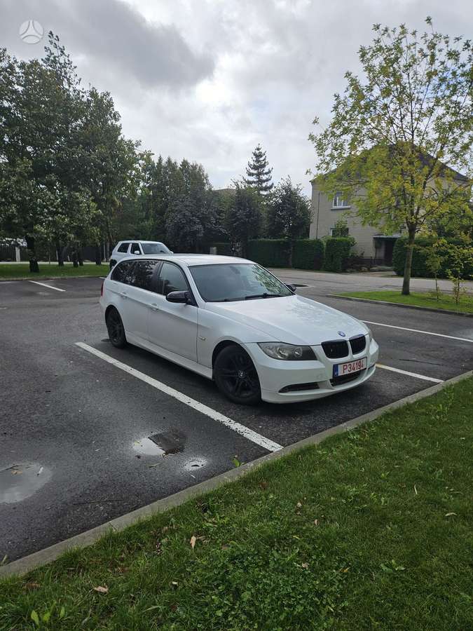 BMW 320 2008 — photo 7